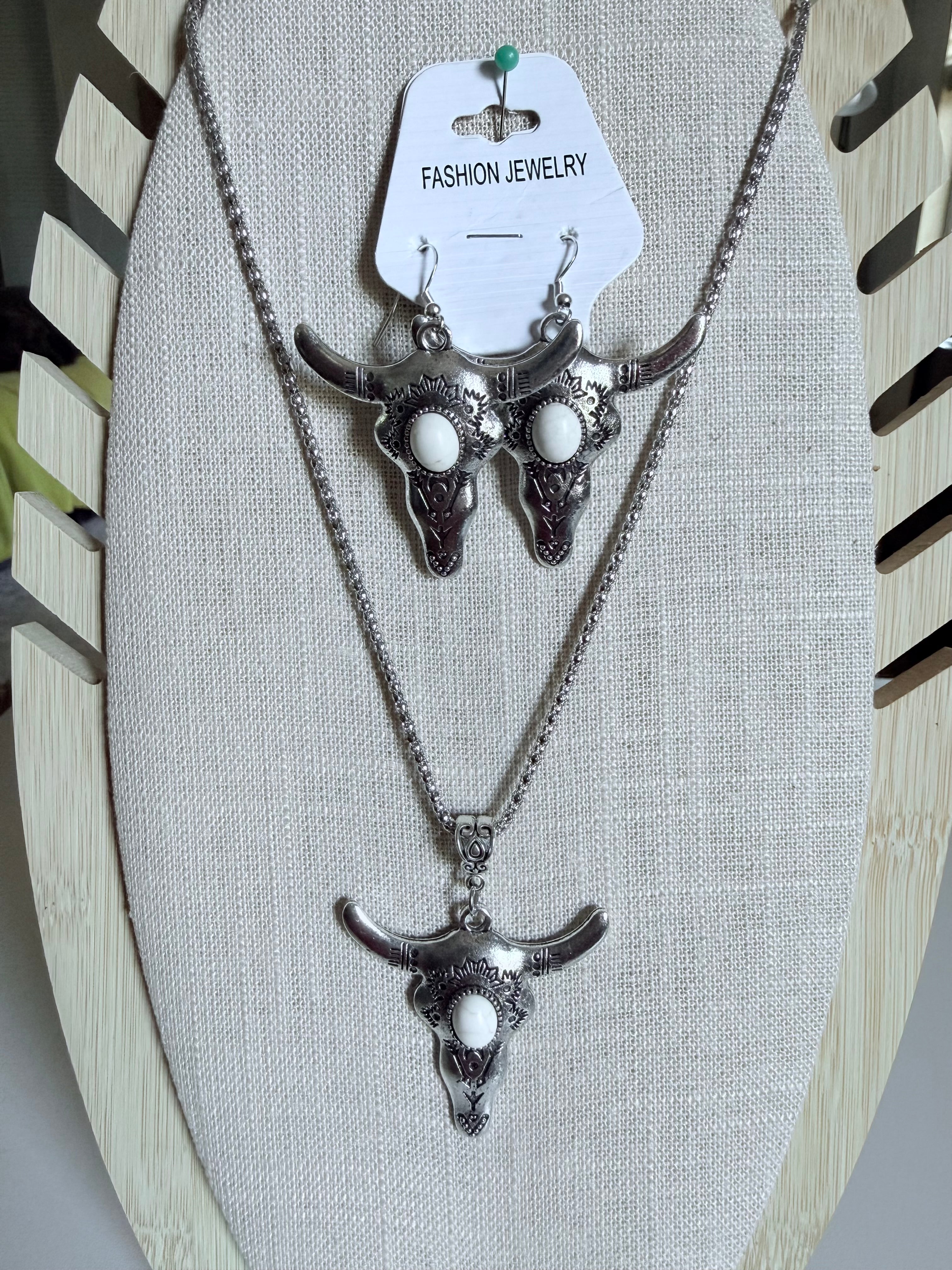 Steer Head Crackle Stone Necklace and Earring Set - 3 Colors